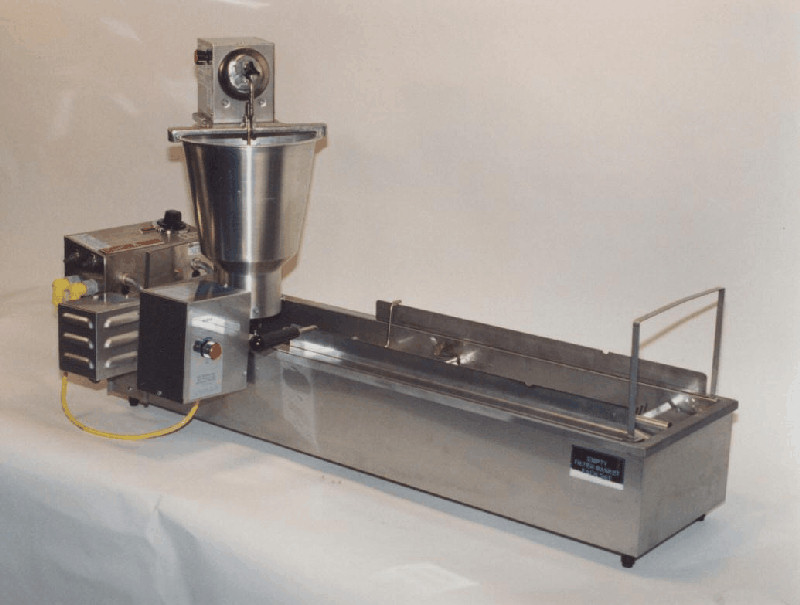 Lil' Orbits SS2400 electric mini-donut machine